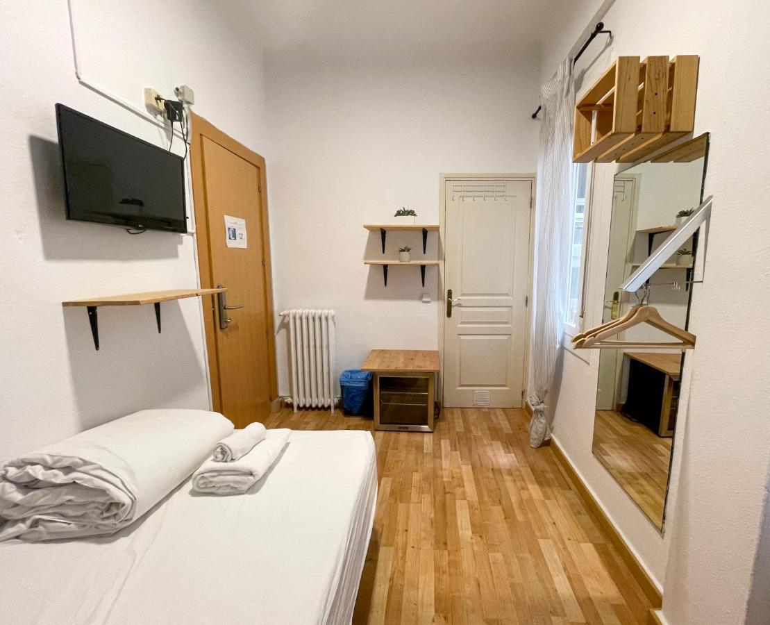 Az The Bridge Hostel - Coliving Zaragoza Exteriér fotografie